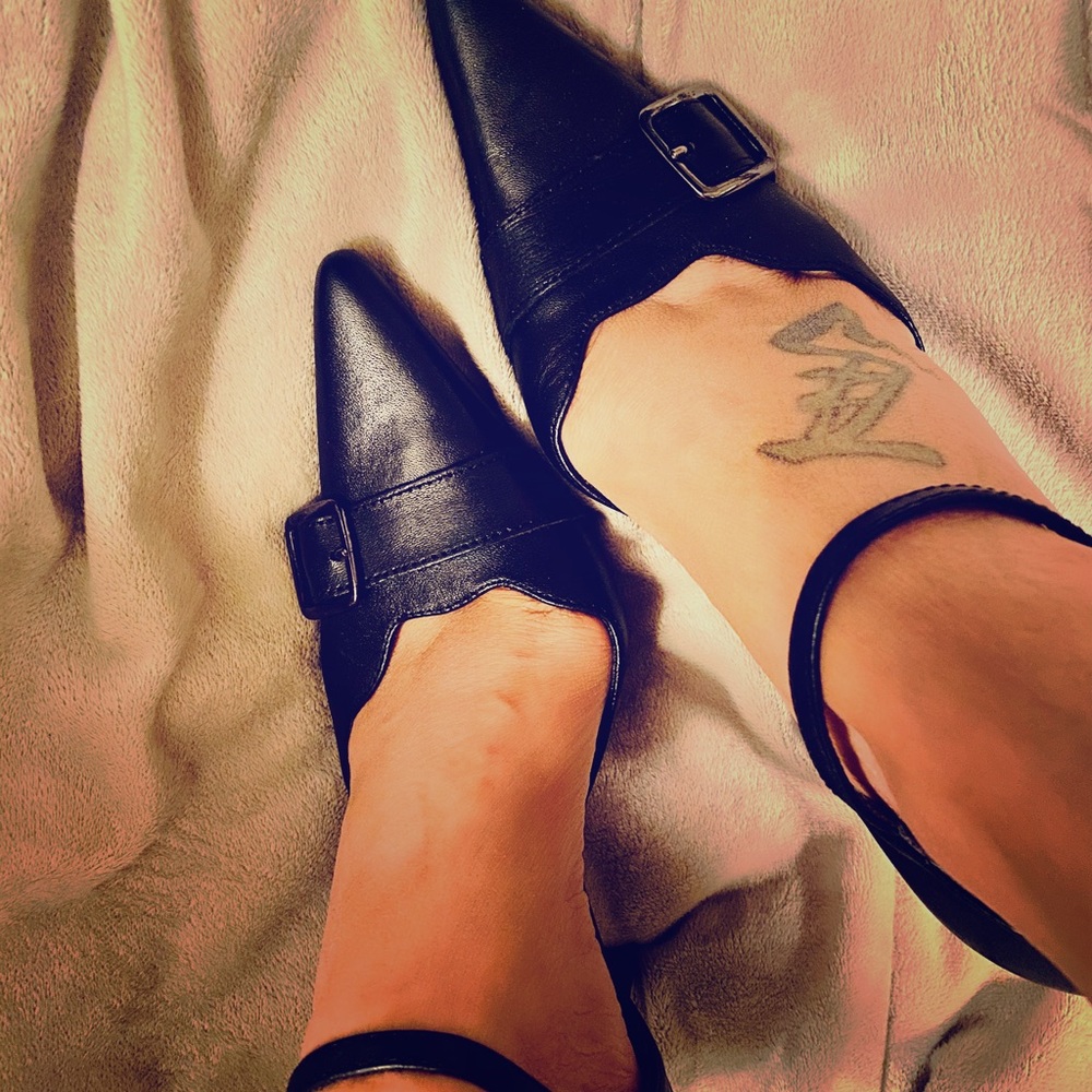 Like new Nine West 3” stiletto strap heel...